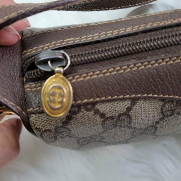 Gucci Vintage Crossbody - Authentic Monogram Web - Picture 9 of 11